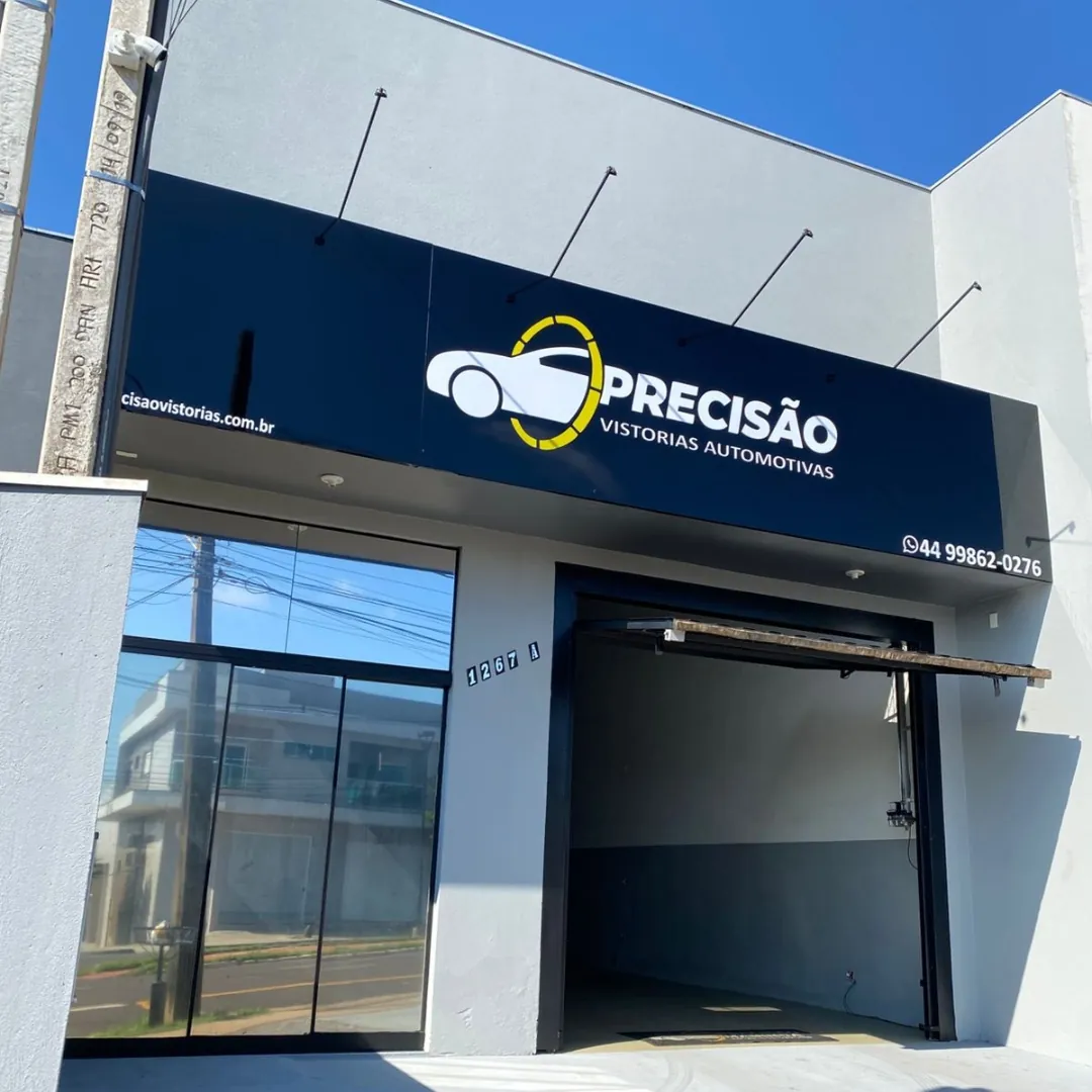 Fachada da Precisão Vistorias Automotivas na Av. Dr. Mário Clappiér Urbinatti.